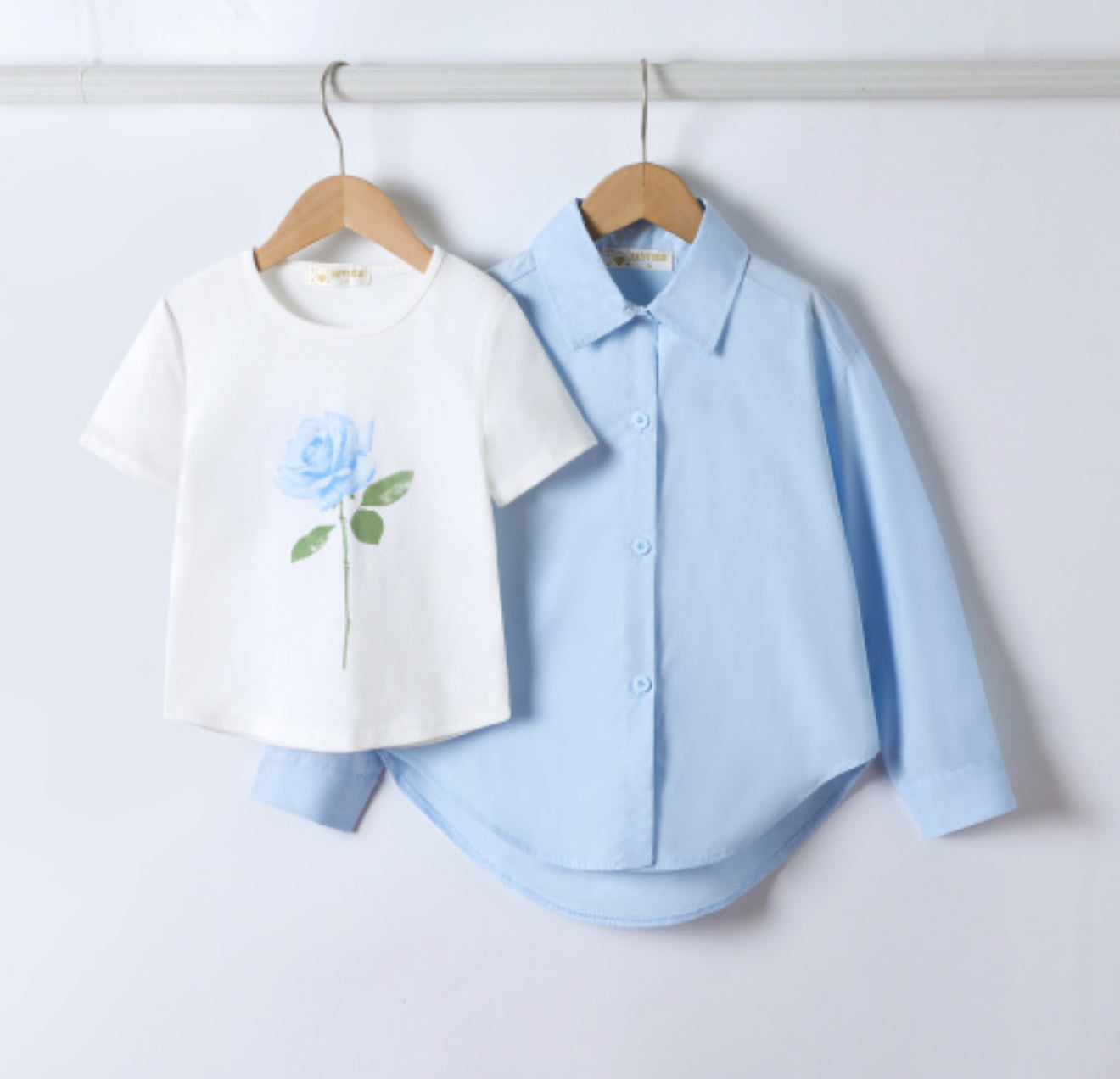 Ensemble t-shirt et chemise